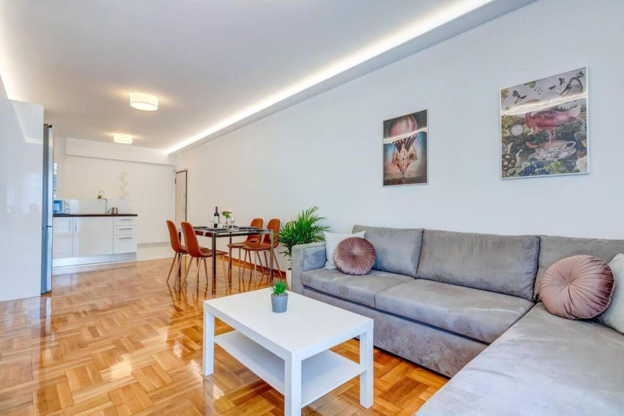 Koukaki Lux 2bd 1master Ap Next To Acropolis Athens